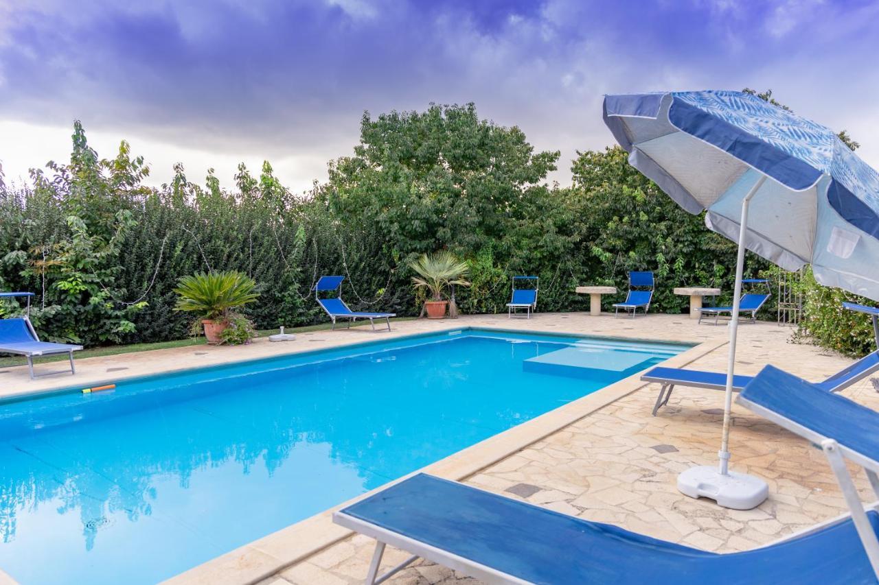 Casale Della Contea Guest House Modica Bagian luar foto