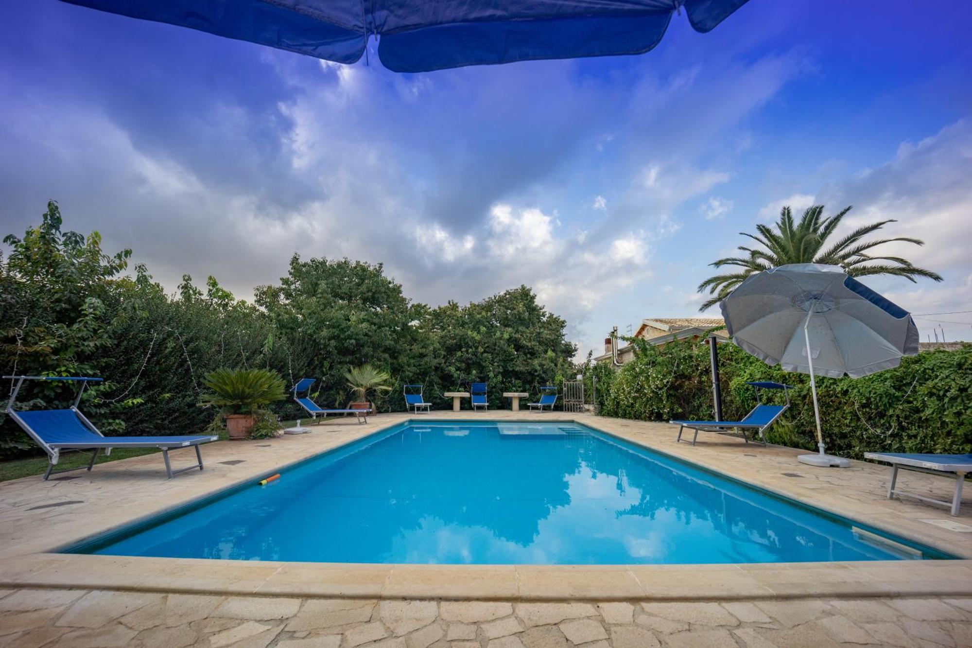 Casale Della Contea Guest House Modica Bagian luar foto