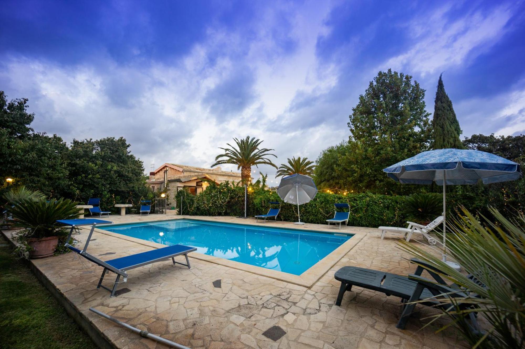 Casale Della Contea Guest House Modica Bagian luar foto